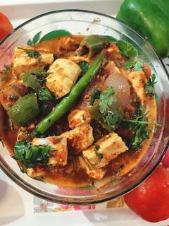 कढ़ाई पनीर(kadai paneer recipe in hindi) रेसिपी मुख्य फोटो
