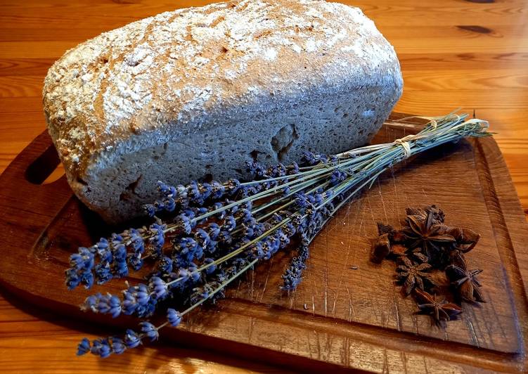 Recipe of Award-winning Italienisches Weißbrot mit Walnüssen