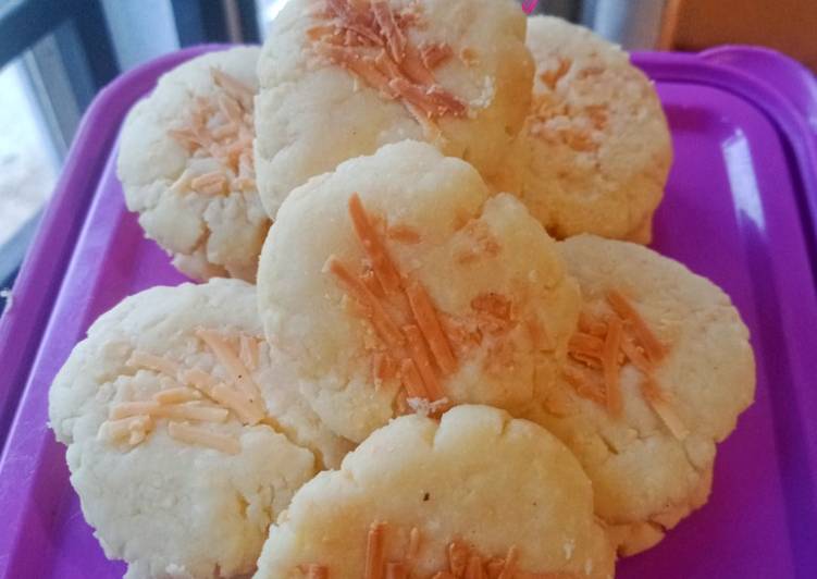 Eggless Cheese Cookies No Oven