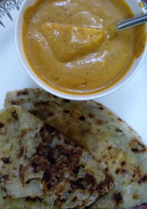 A picture of Shahi paneer.