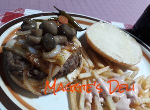 Una foto de Hamburguesa de sirloin y champiñones