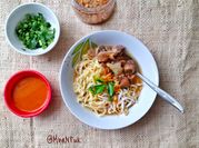 Gambar mie kocok kaki sapi