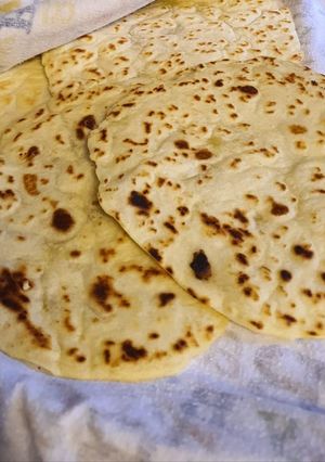صورة لوصفة خبز التورتيلا او الشاورما 😋😋😋