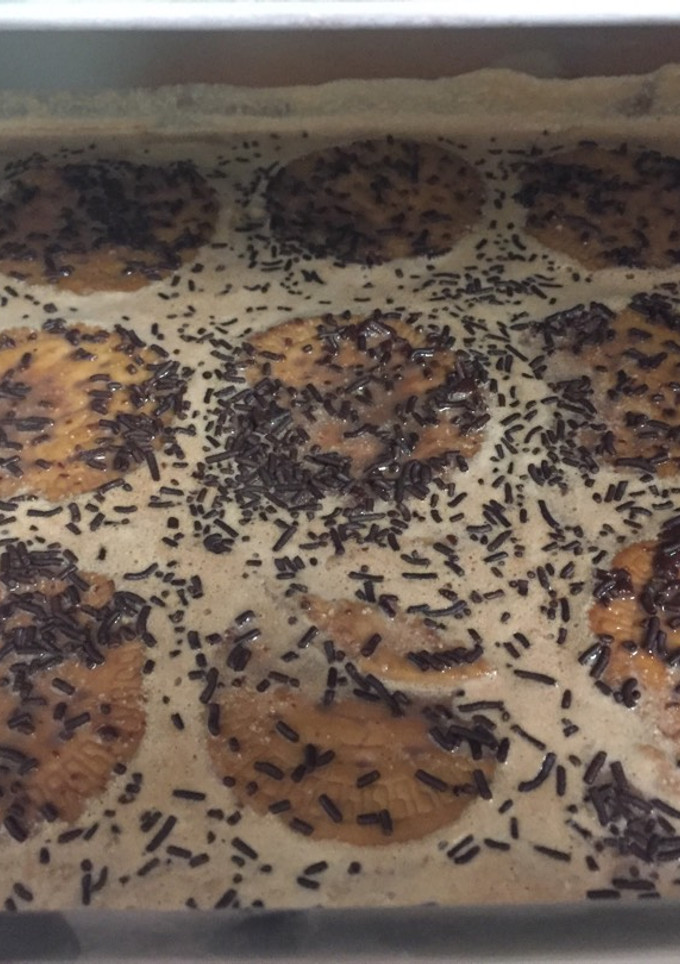 Una foto de Tarta helada de chocolate y galletas