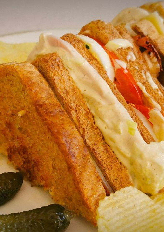 Una foto de Sándwich Club o Club Sándwich