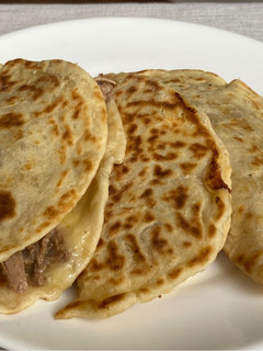 Una foto de Quesadillas amb carn desfilada