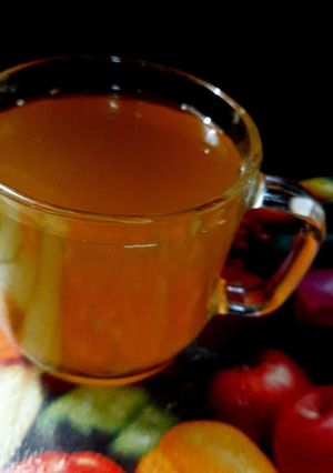 A picture of Vegetable Clear Stock.
