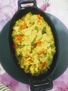 नमकीन दलिया (Namkeen Dalia recipe in Hindi) रेसिपी मुख्य फोटो