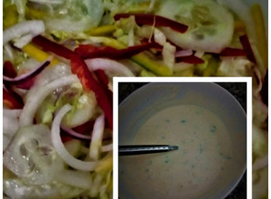 Una foto de Ensalada con Aderezo de Yogur