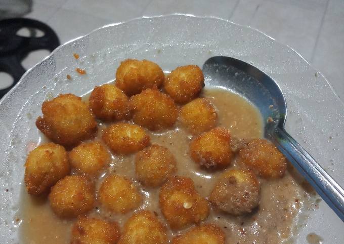 Cilok crispy bumbu kacang endul