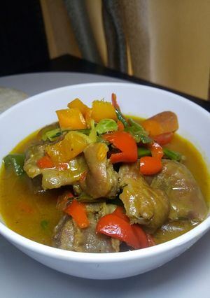 A picture of Gizveg chilli sauce.