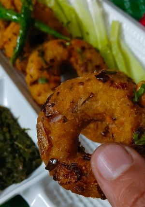 लेफ्ट ओवर पोहा डोनट्स(left over poha doughnut recipe in hindi) रेसिपी मुख्य फोटो