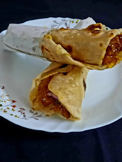 এগ চিকেন রোল(egg chicken roll recipe in Bengali) রেসিপির প্রধান ছবি