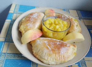 Una foto de Empanadas de manzana al horno