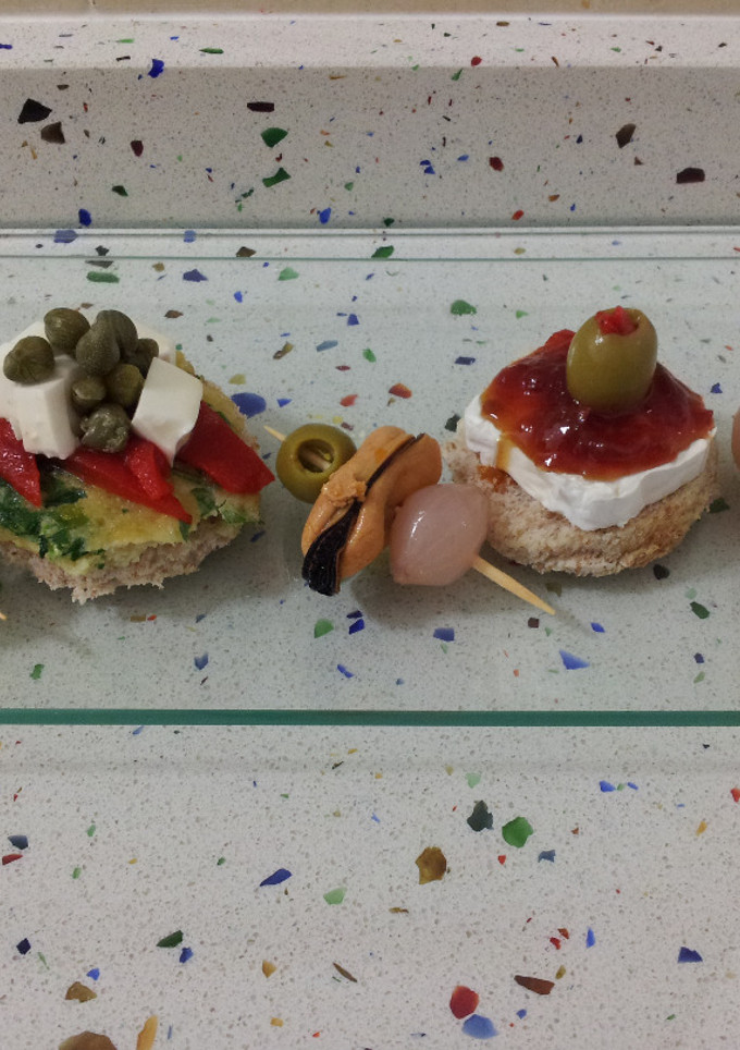 Una foto de Aperitivos con encurtidos