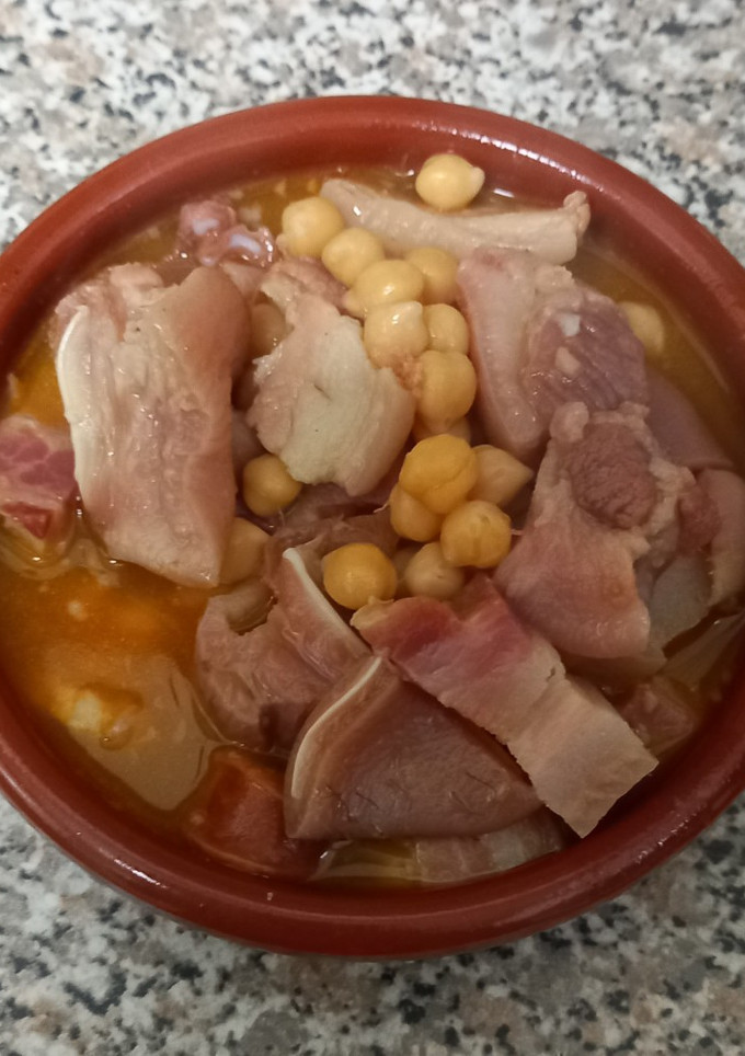 Una foto de Cocido de garbanzos