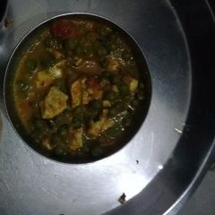 Matar paneer A picture of Matar paneer.