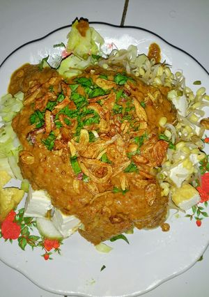 Foto resep Lontong Tahu Campur Homemade by Ani Rahma