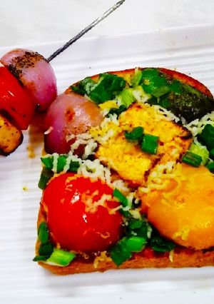 A picture of Barbecue Open Sandwich.