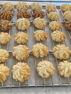 A picture of Butter Cookies & Coffee Cookies.