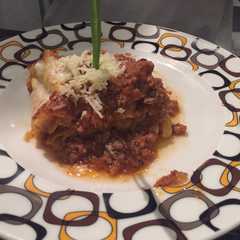 A picture of Lasagna boloñesa.