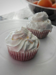 Una foto de Cupcake de naranja y nata