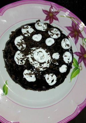 A picture of Eggless chocolate cake.