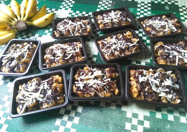 PISANG MENTEGA dengan TOPING MESES & KEJU