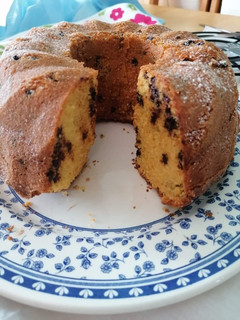 Foto di Ciambella all' arancia e cioccolato