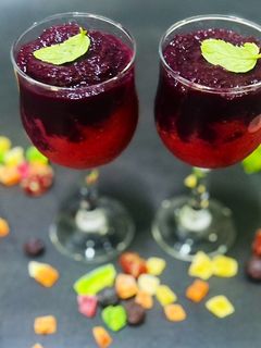 صورة لوصفة سموذي فراولة 🍓 وشمندر