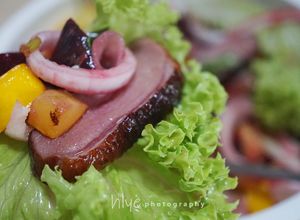 Gambar Salad itik salai dan zucchini