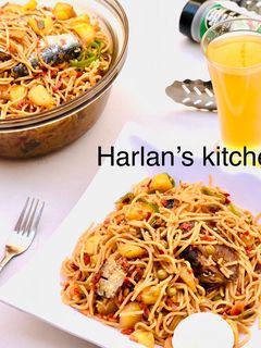 A picture of Stir fry spaghetti.