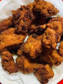 A picture of Pop_p Fried Chicken (PFC).