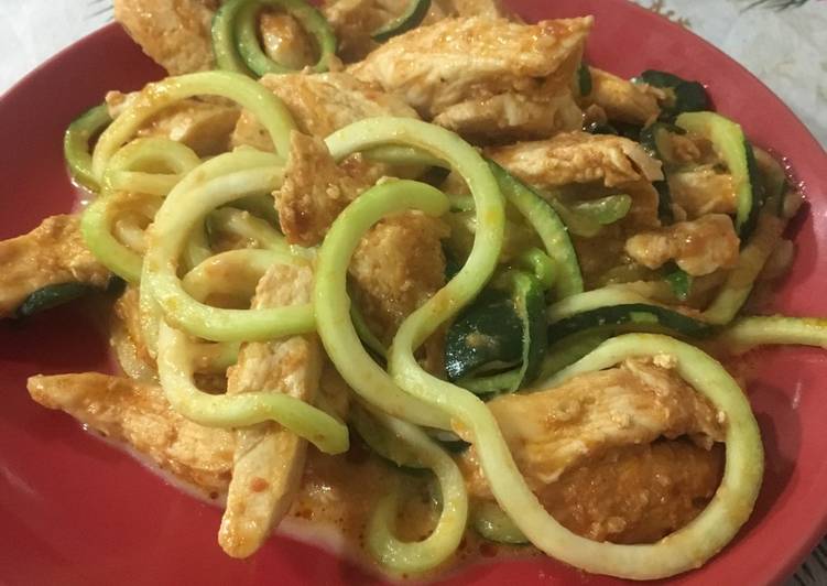 Easiest Way to Make Any-night-of-the-week Red pesto chicken courgetti