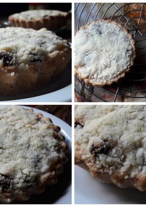 Una foto de Tarta de pera🍐 con crumble