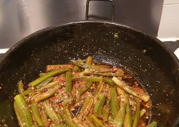 How to Prepare Award-winning Fresh okra curry….