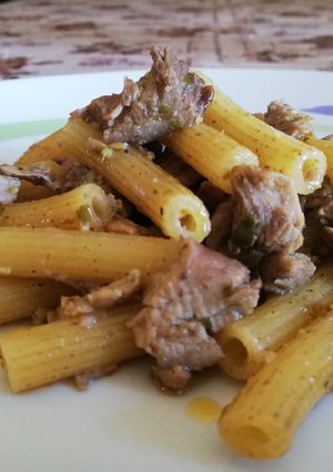 Foto di Tortiglioni con Arista di Maiale