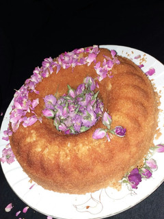 عکسی از دستور کیک هل و گلاب