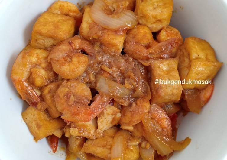 Cara Membuat Udang Saus Inggris, Menggugah Selera