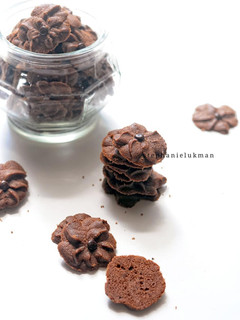 Foto resep Semprit Cokelat (resep Bu Fatmah Bahalwan)
