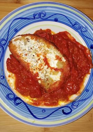 Foto di Uovo sotto copertura 🥚🍳🍅🍞