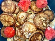 Una foto de hot cakes de cocoa