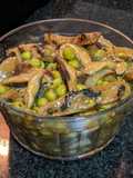 Tirinhas de filé vegetal com shitake e ervilha
