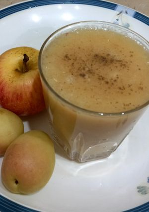 A picture of Apple, apricot slush, 🍎🍑🍎.