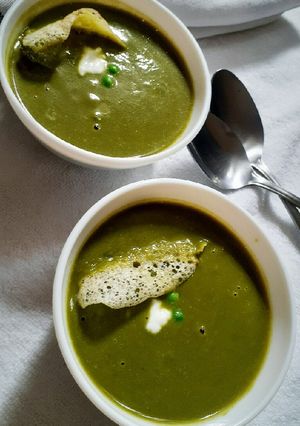 A picture of Green Pea-Spinach Soup.