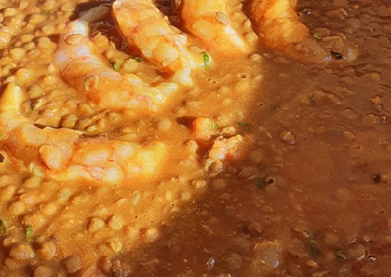 Lentejas estofadas al curry con langostinos🥣🦐