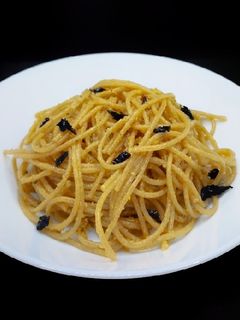 Una foto de Pasta con pesto de pistachos