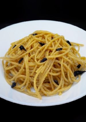 Una foto de Pasta con pesto de pistachos