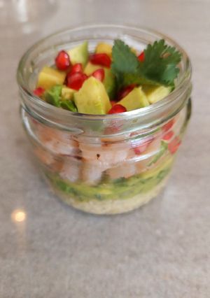 Una foto de Tartar de camarones y Granada