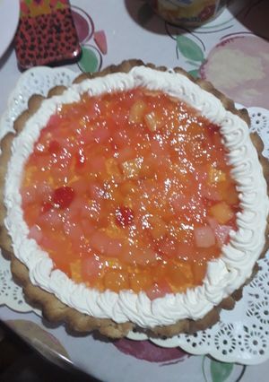 Una foto de Tarta cóctel de frutas